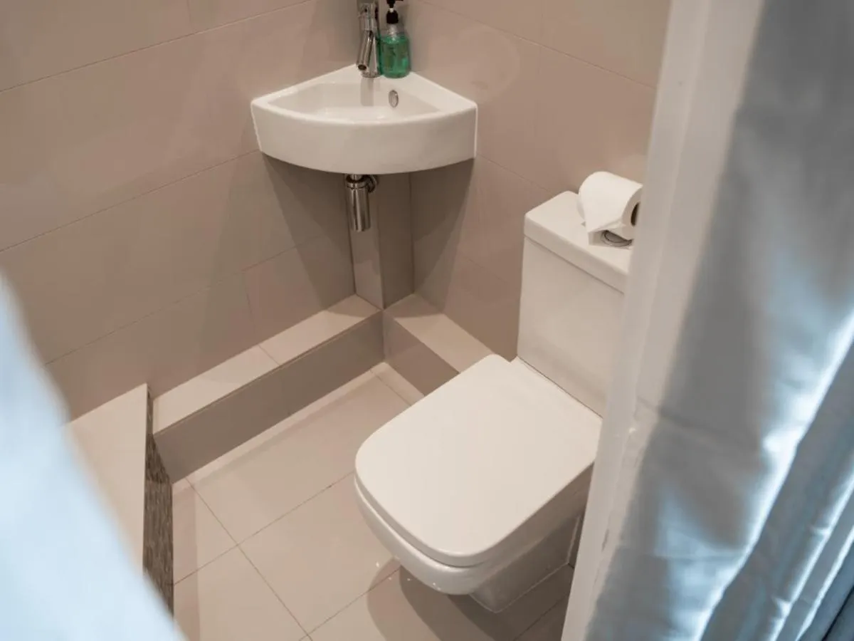 Pass The Keys Castle St Spacious City Centre 2 Bed Townhouse With Parking Chester 0*,