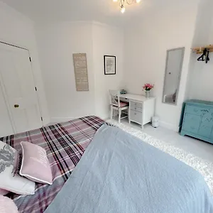 Queens Park View - 1 Bedroom Bournemouth